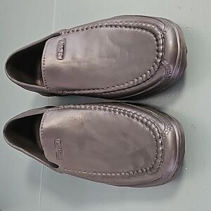 Spor7 mens rubber shoes Supper light weight Size 42(9) look like leather…